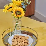 Apartment - 4 Beds - Balcony - Wifi - Yorksha