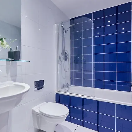 Leeds - 4 Beds - Balcony - Wifi - Yorksha Apartment *