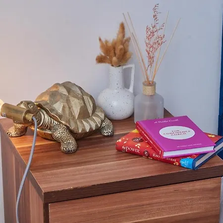 Apartment Leeds - 4 Beds - Balcony - Wifi - Yorksha